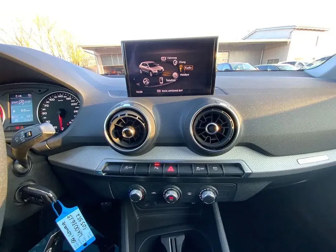 Audi Q2 - Thumbnail 13