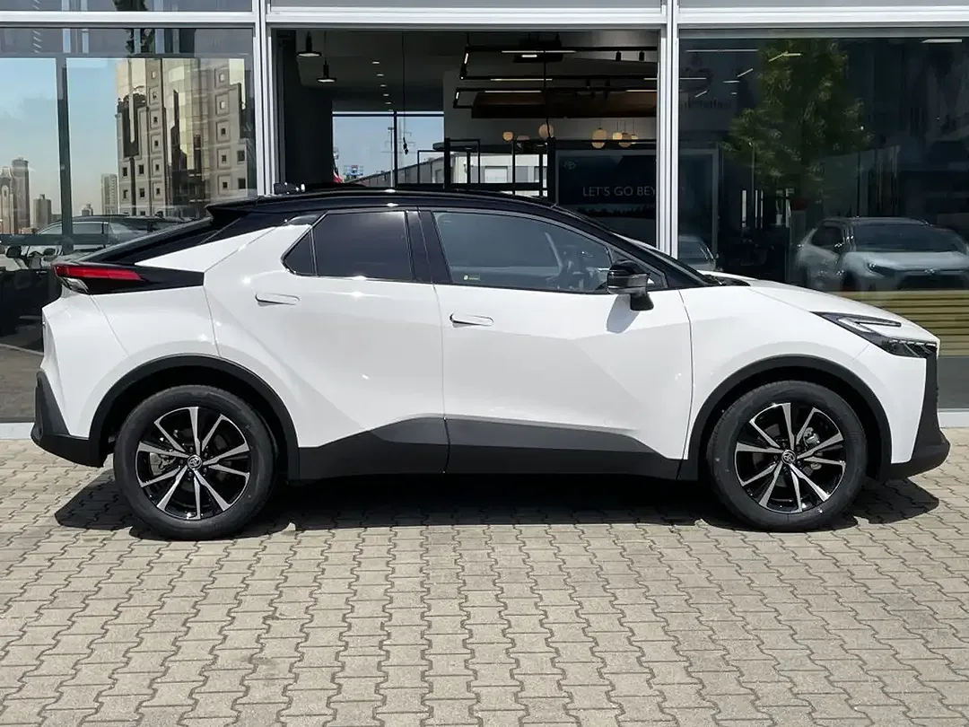 Toyota C-HR - Thumbnail 3