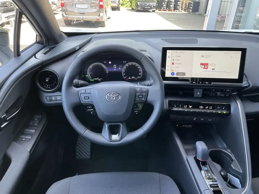 Toyota C-HR - Thumbnail 8