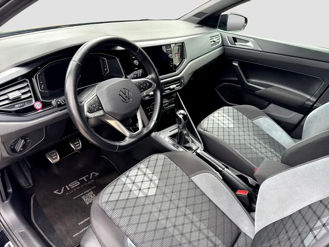 Volkswagen Polo - Thumbnail 12