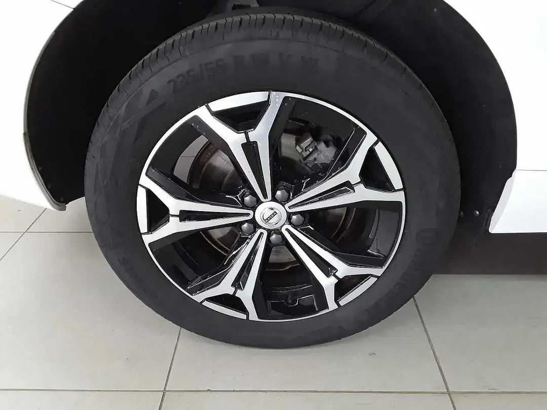 Volvo XC60 B4 Geartronic Momentum Pro - foto 8