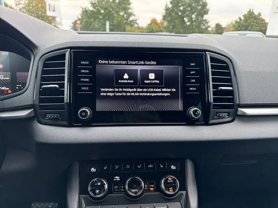 Skoda Karoq - Thumbnail 12