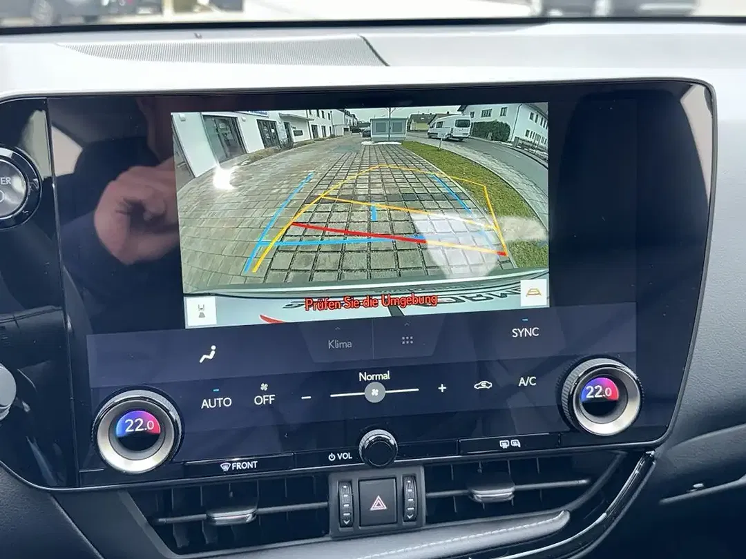Lexus NX 350h - Thumbnail 10