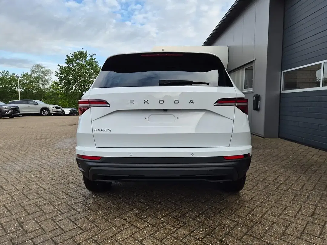 Skoda Karoq - Thumbnail 3
