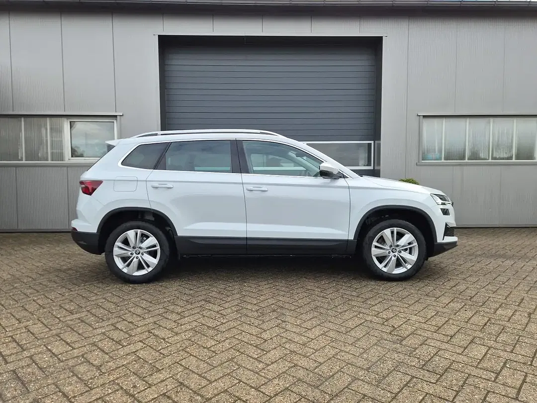 Skoda Karoq - Thumbnail 5
