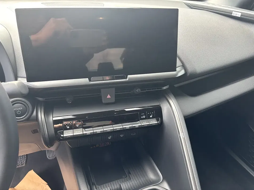 Toyota C-HR - Thumbnail 13