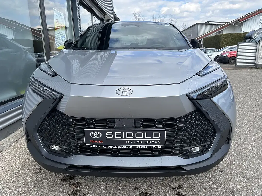Toyota C-HR - Thumbnail 5