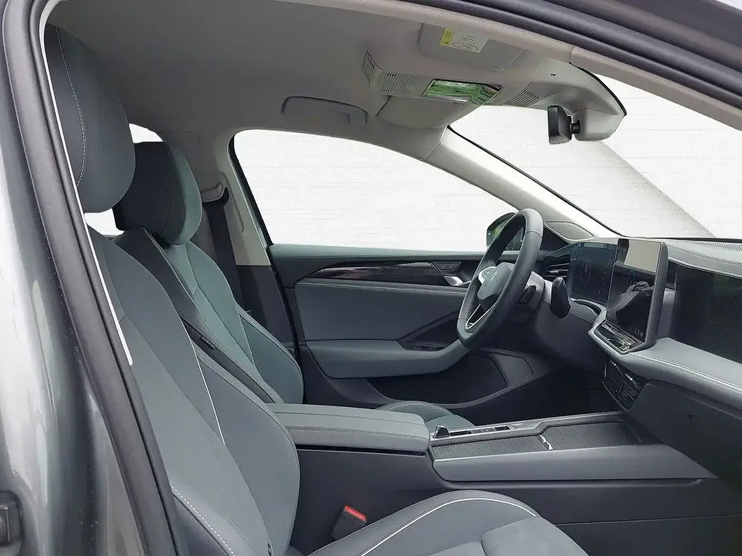 Volkswagen Passat Variant - Thumbnail 15