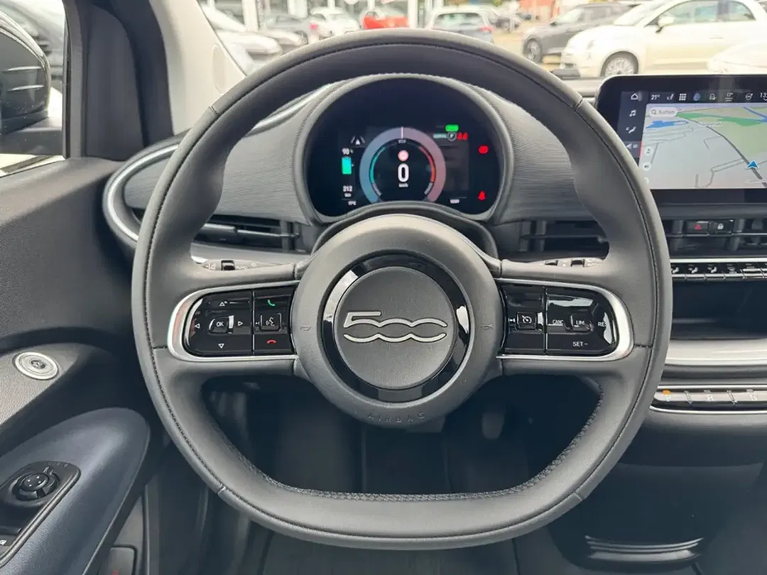 Fiat 500e - Thumbnail 18