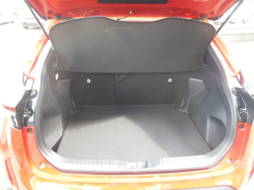 Toyota Yaris Cross - Thumbnail 11