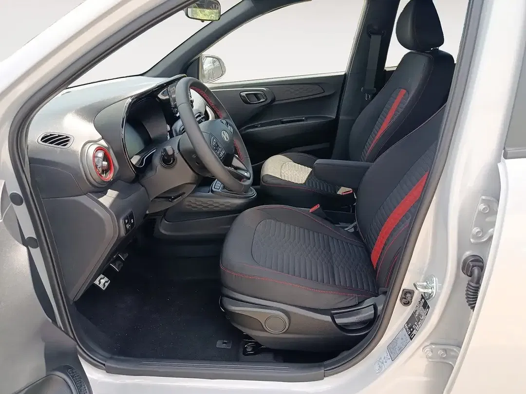 Hyundai i10 - Thumbnail 13