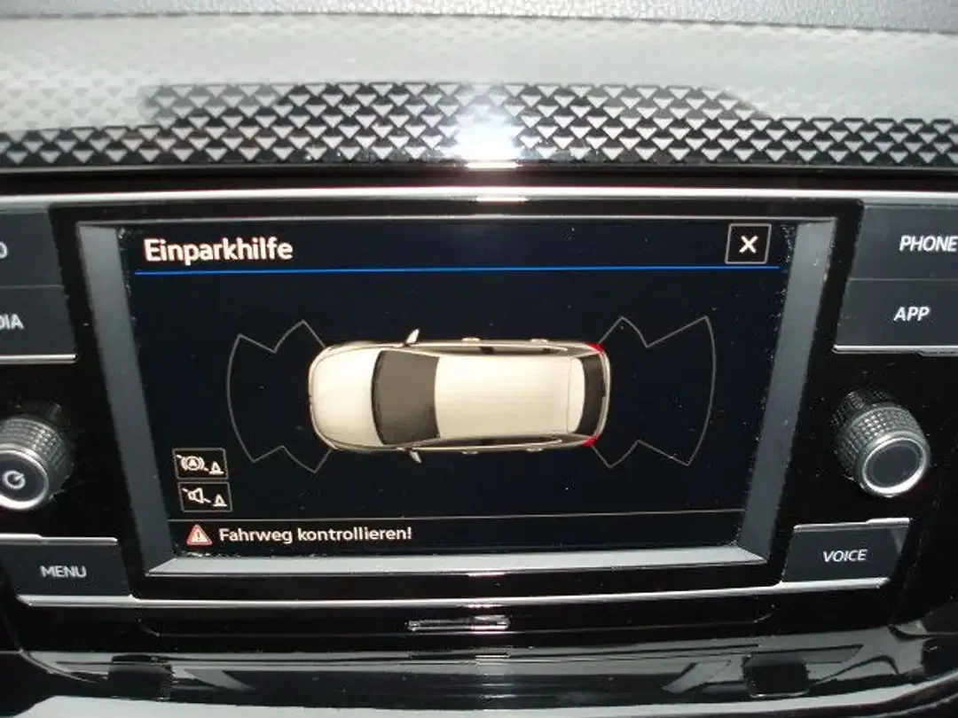 Volkswagen Polo - Thumbnail 12