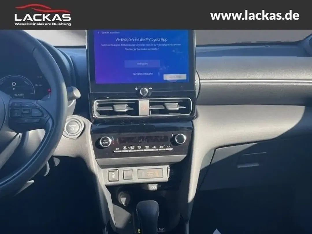 Toyota Yaris Cross - Thumbnail 14