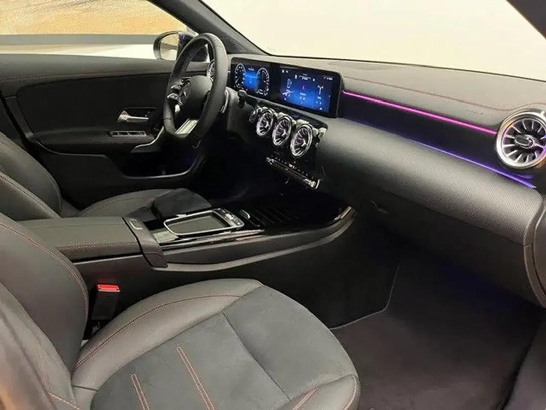 Mercedes-Benz CLA 250 - Thumbnail 4
