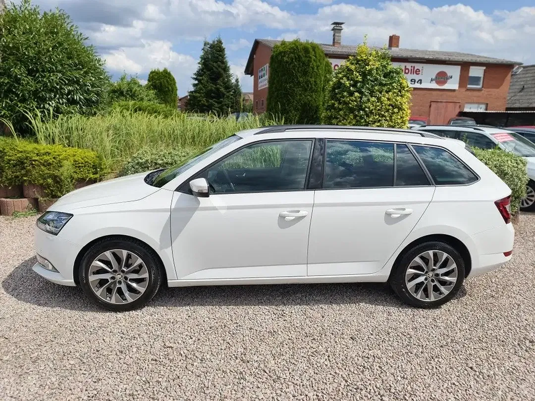 Skoda Fabia - Thumbnail 3