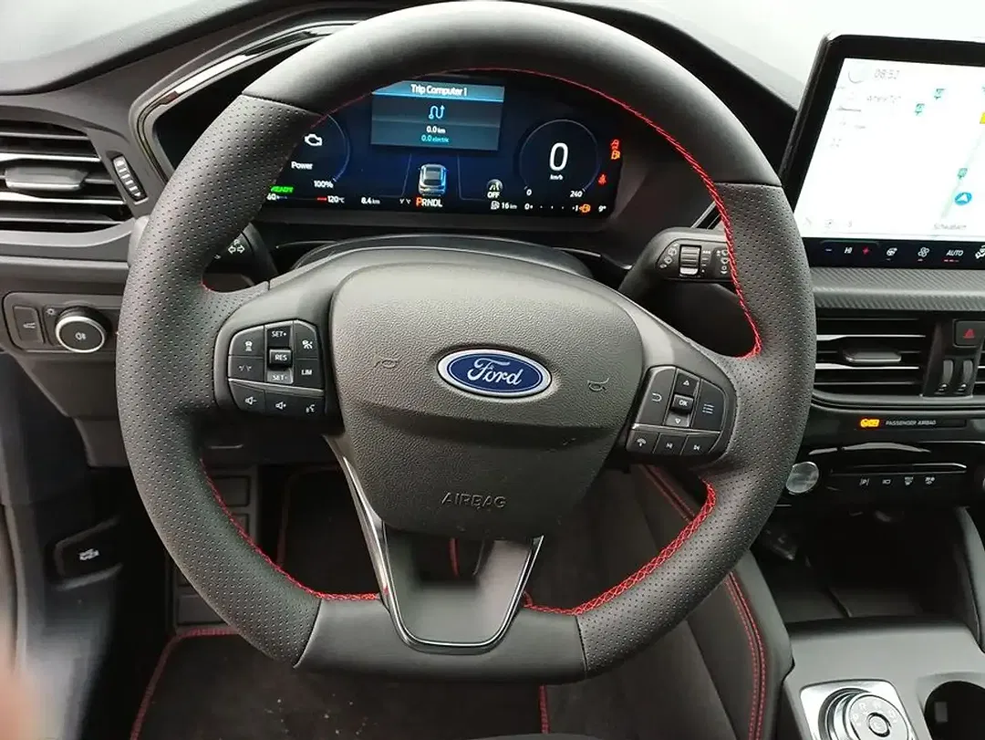 Ford Kuga - Thumbnail 11