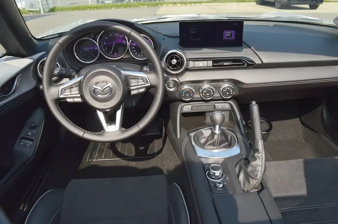 Mazda MX-5 - Thumbnail 9