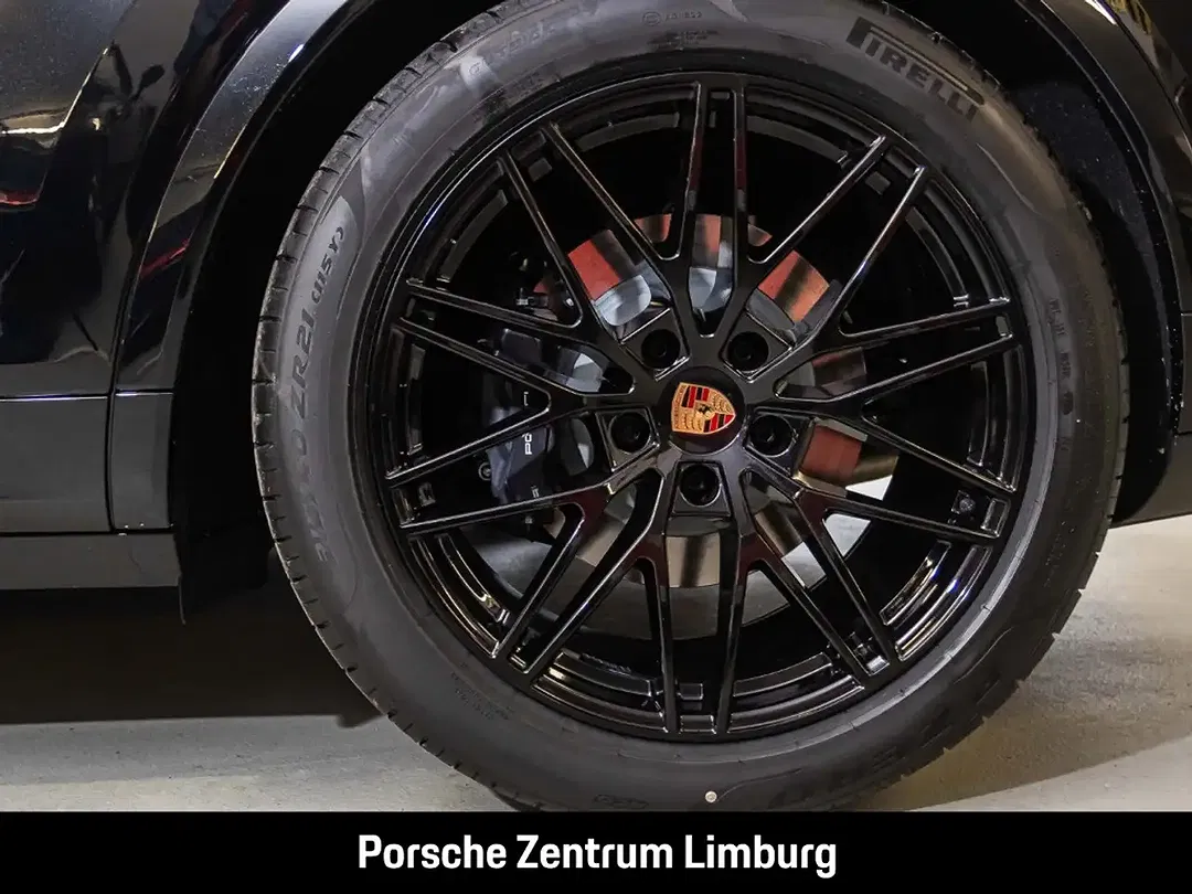 Porsche Cayenne - Thumbnail 10
