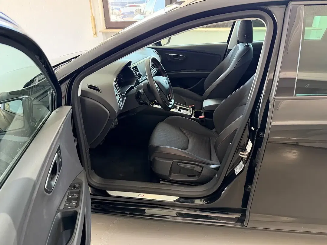 SEAT Leon - Thumbnail 6