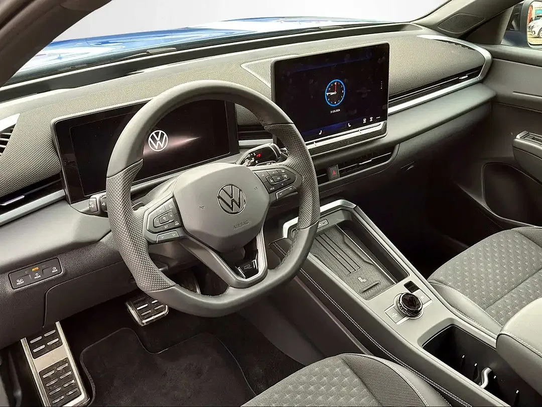 Volkswagen T-Roc - Thumbnail 8