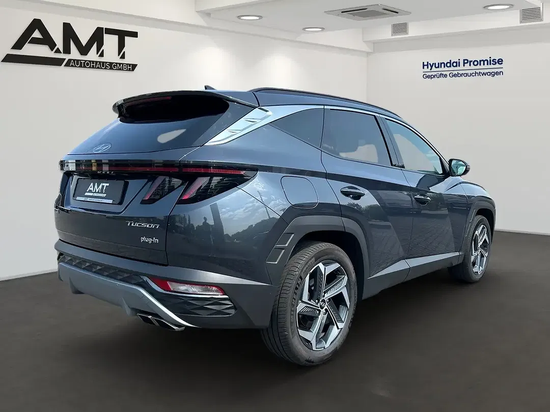 Hyundai TUCSON - Thumbnail 3