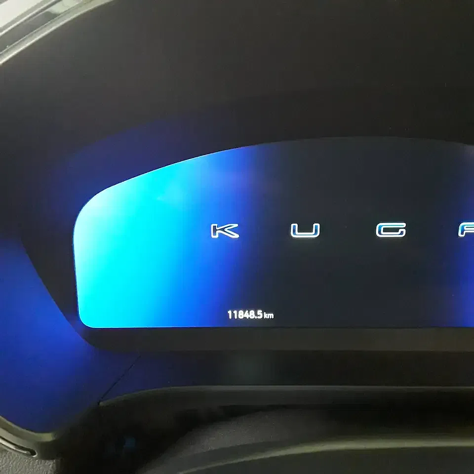 Ford Kuga Hybrid ST-Line X - foto 11