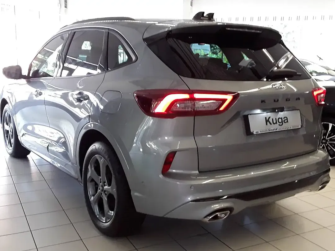 Ford Kuga Hybrid ST-Line X - foto 2
