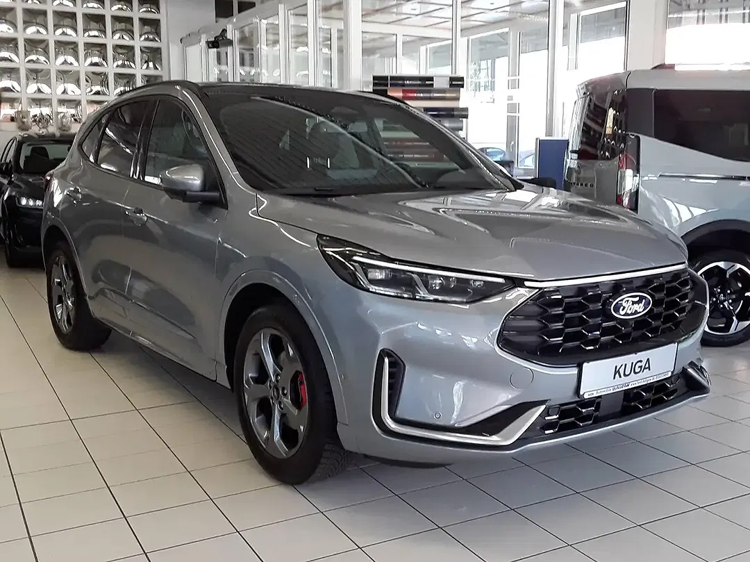 Ford Kuga - Thumbnail 3