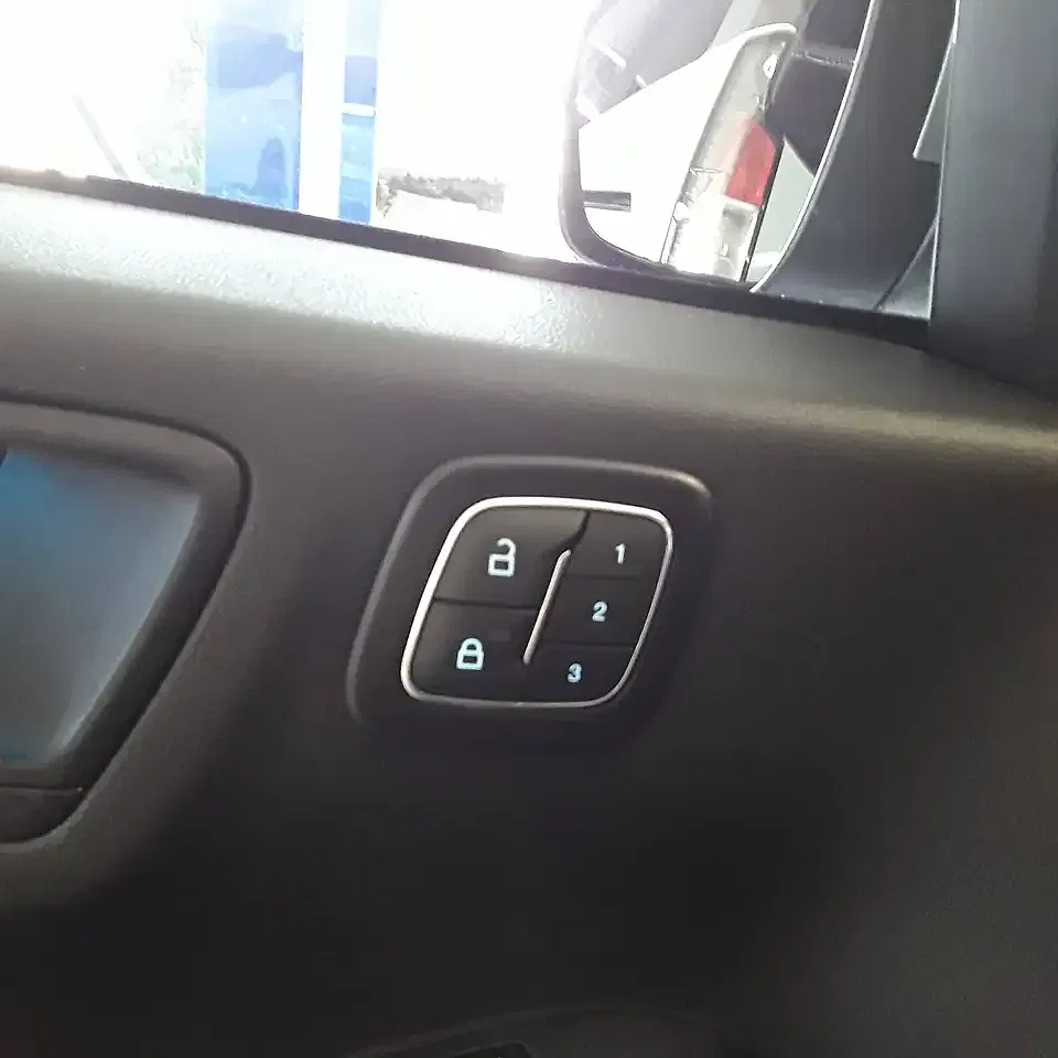 Ford Kuga - Thumbnail 8