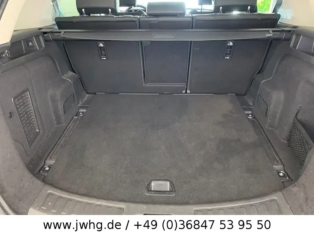 Land Rover Discovery Sport - Thumbnail 5