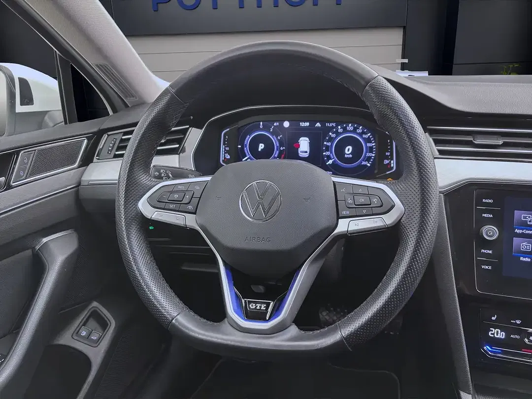 Volkswagen Passat Variant - Thumbnail 6