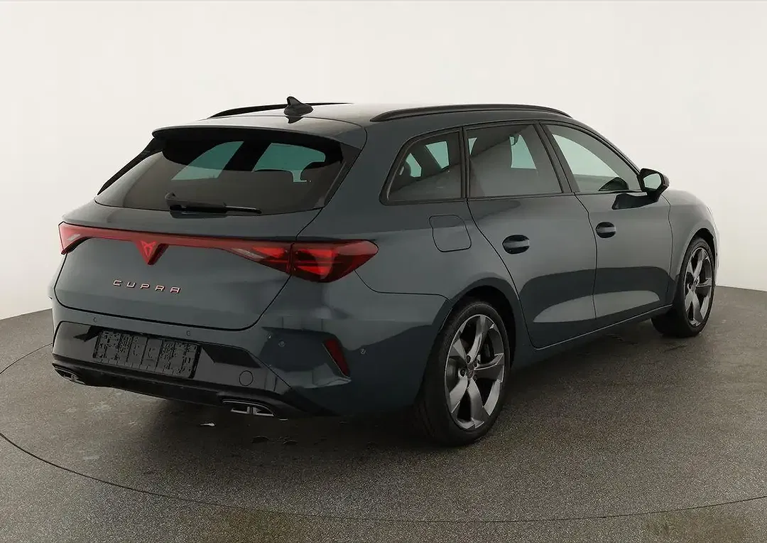 CUPRA Leon - Thumbnail 3