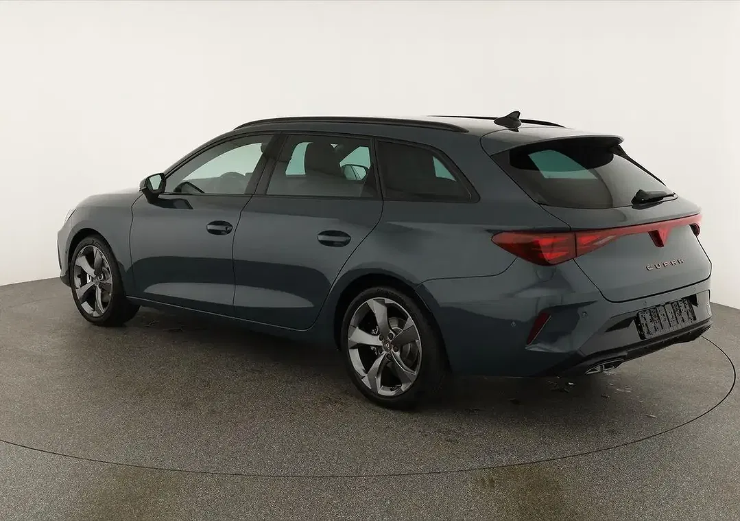 CUPRA Leon - Thumbnail 4