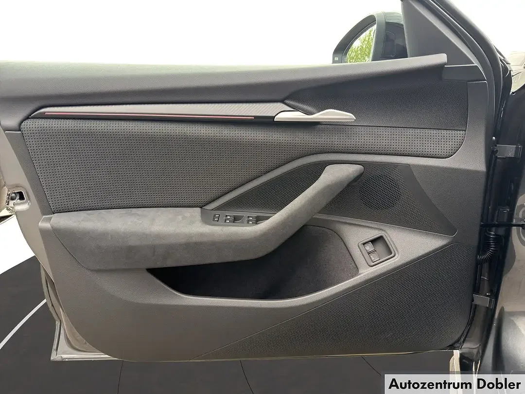 Skoda Superb - Thumbnail 11
