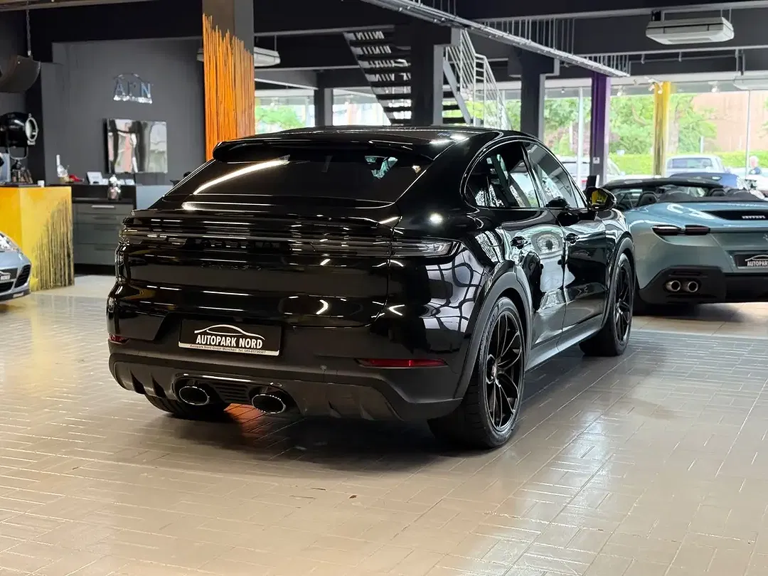 Porsche Cayenne - Thumbnail 7