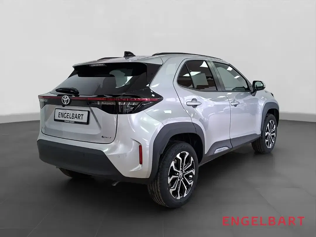 Toyota Yaris Cross - Thumbnail 4