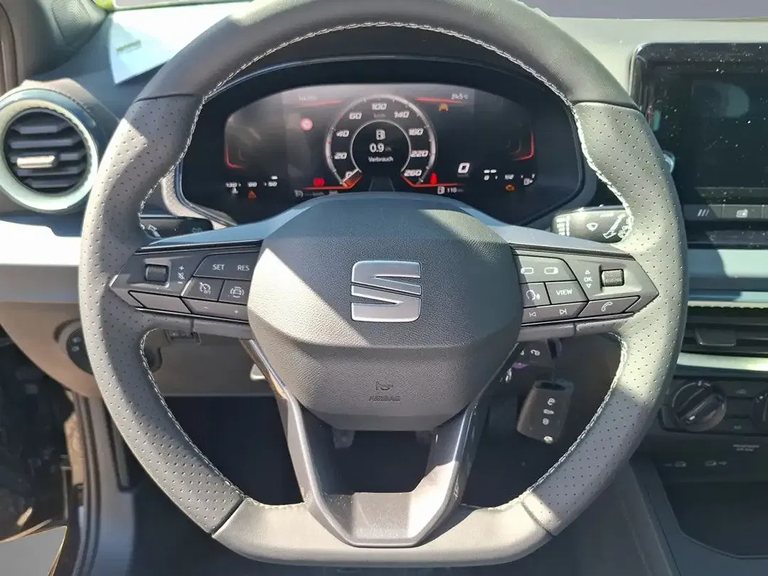 SEAT Ibiza - Thumbnail 11