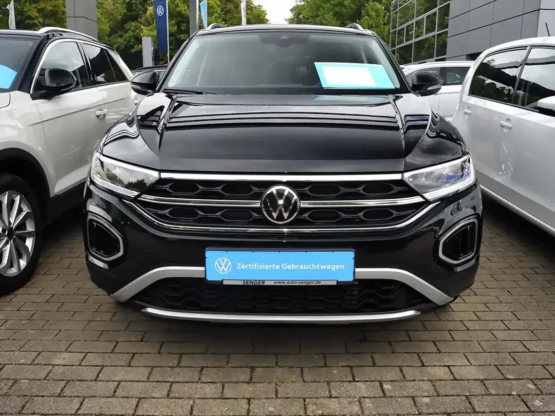 Volkswagen T-Roc - Thumbnail 2