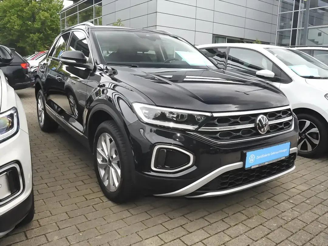 Volkswagen T-Roc - Thumbnail 3