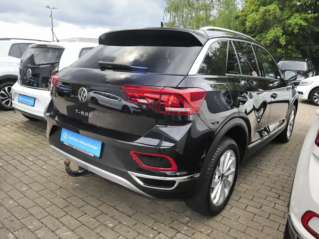 Volkswagen T-Roc - Thumbnail 4