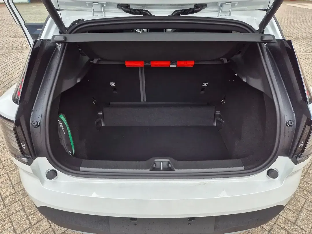 Volvo EX30 - Thumbnail 11