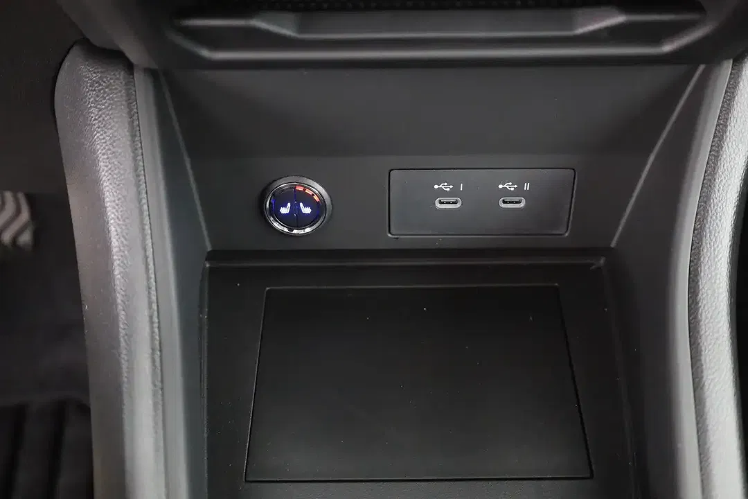 Renault Captur - Thumbnail 11