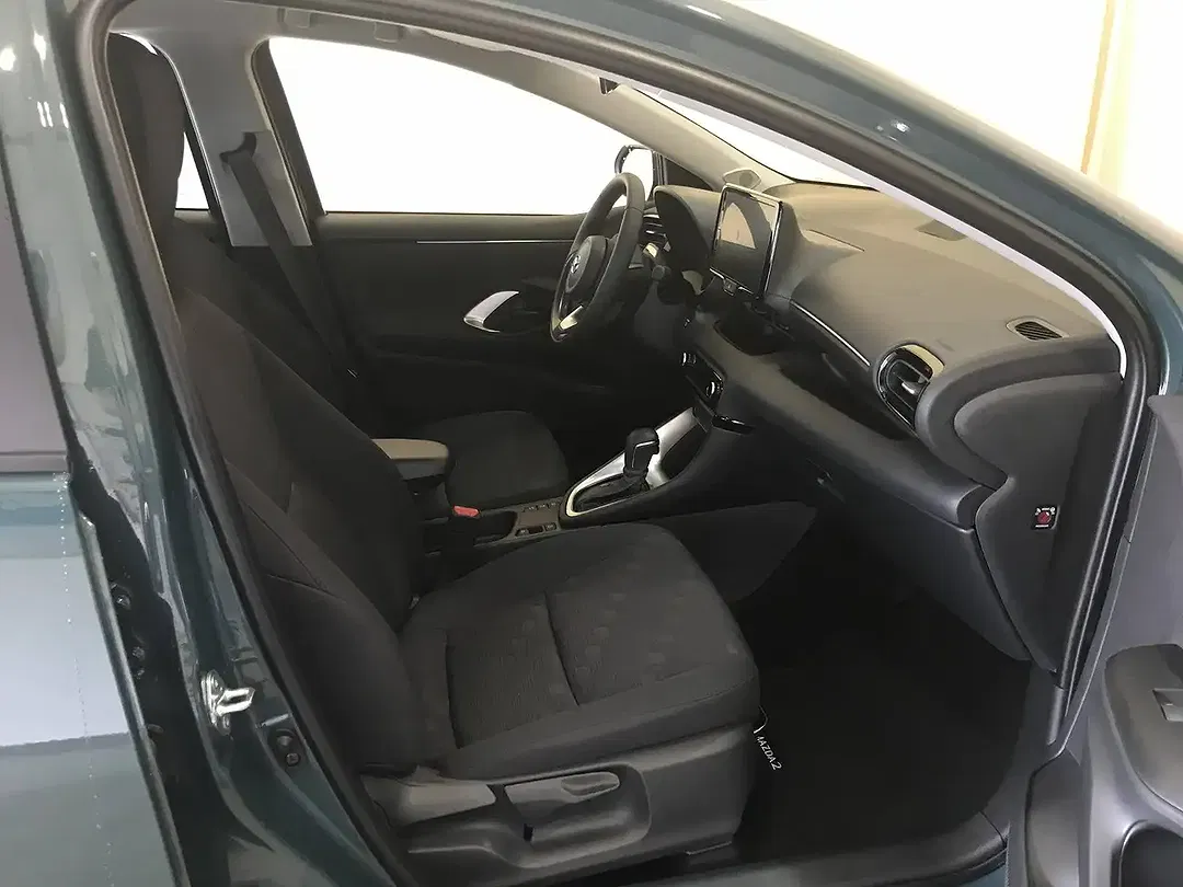 Mazda 2 - Thumbnail 11