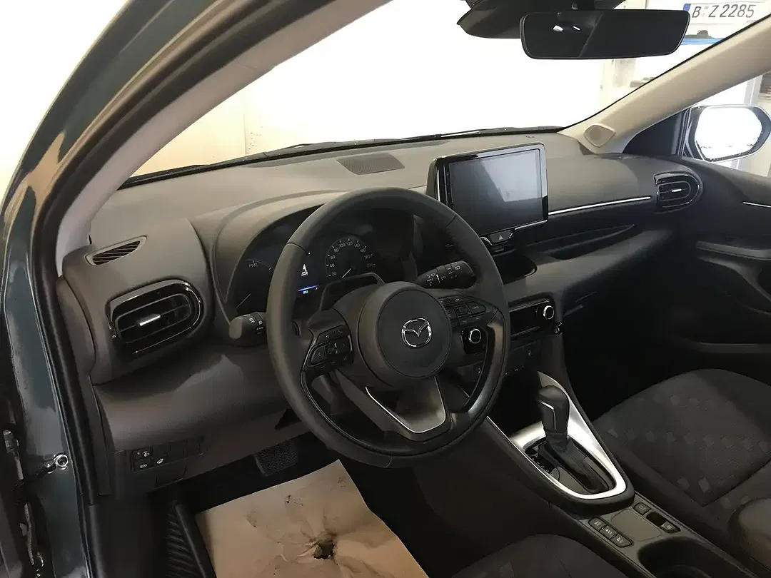 Mazda 2 - Thumbnail 14