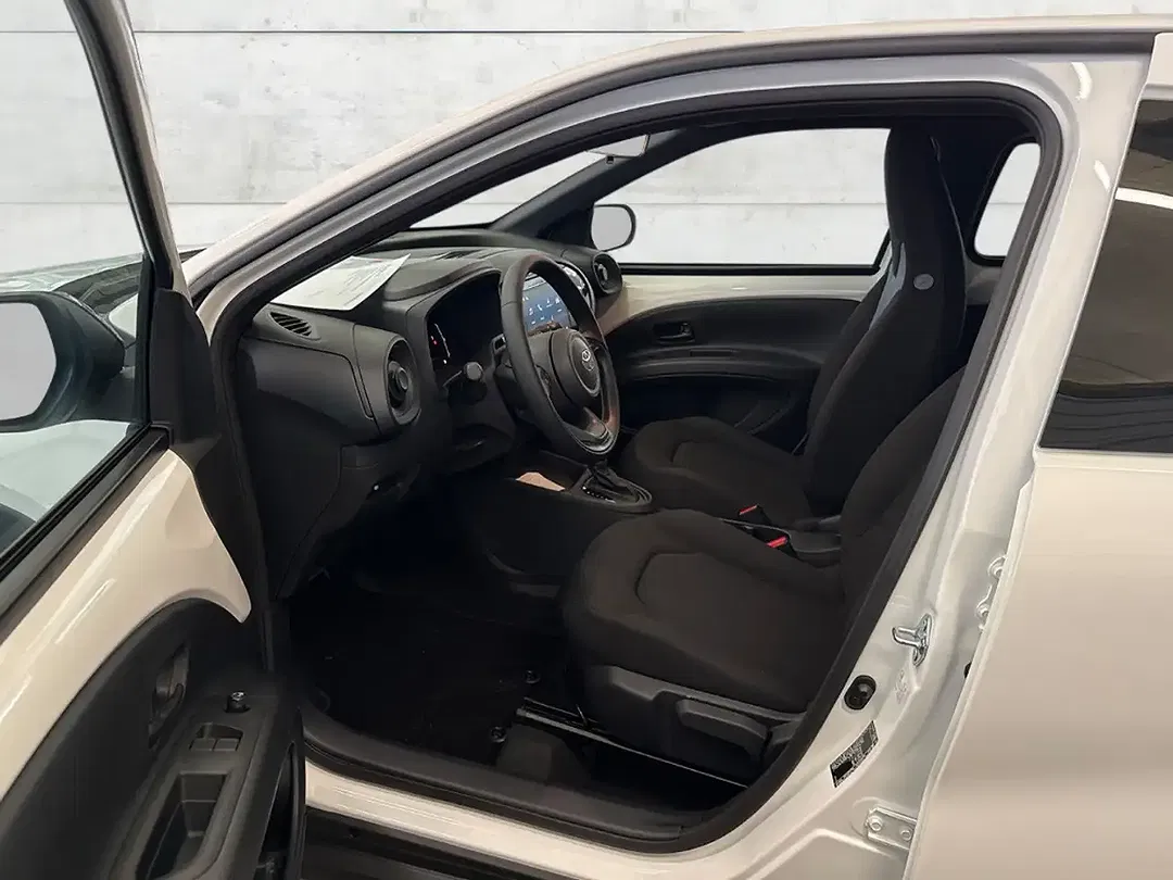 Toyota Aygo X - Thumbnail 10