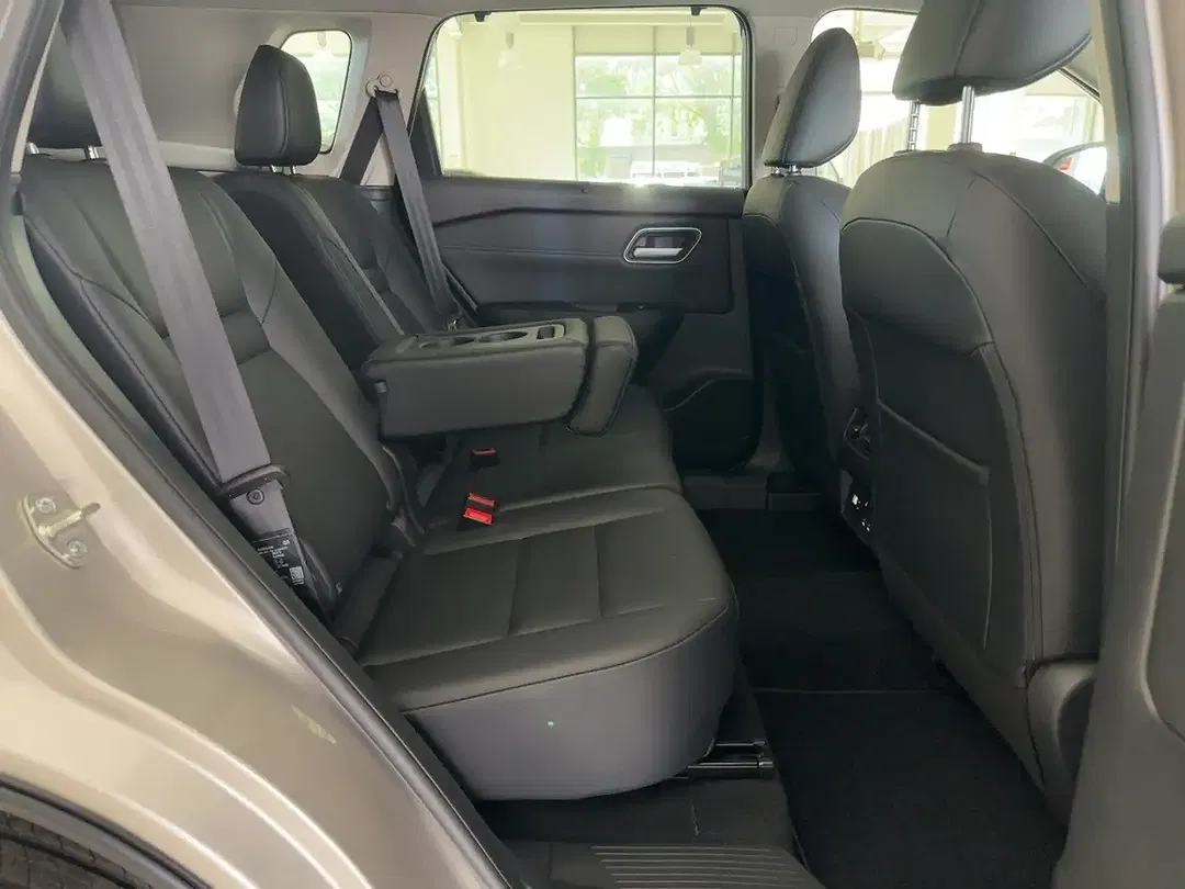 Nissan X-Trail - Thumbnail 11