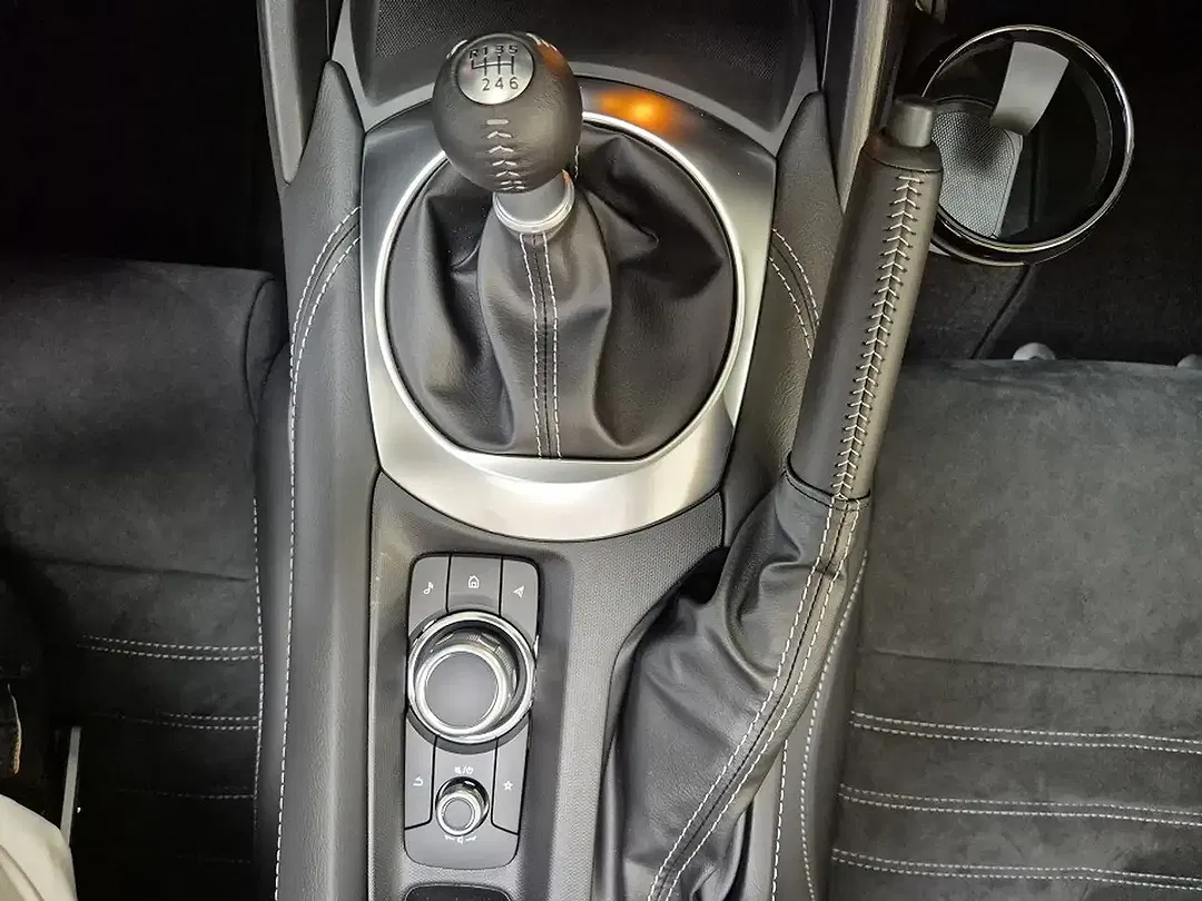 Mazda MX-5 - Thumbnail 8