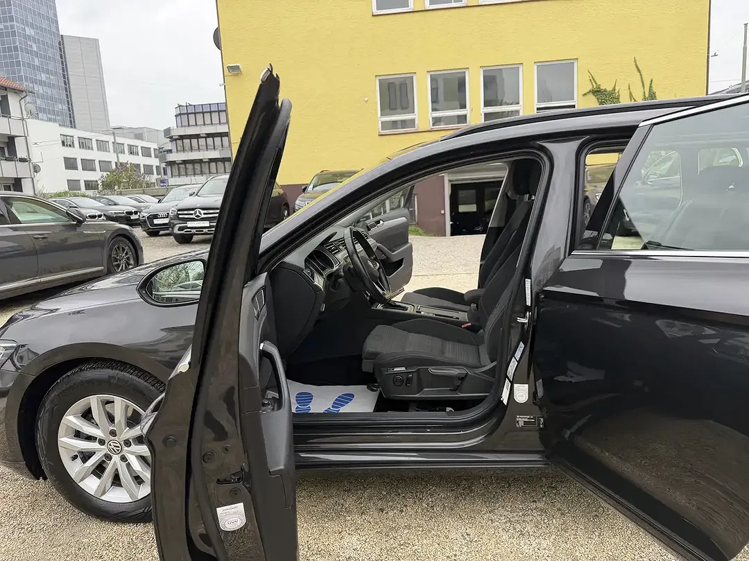 Volkswagen Passat Variant - Thumbnail 11