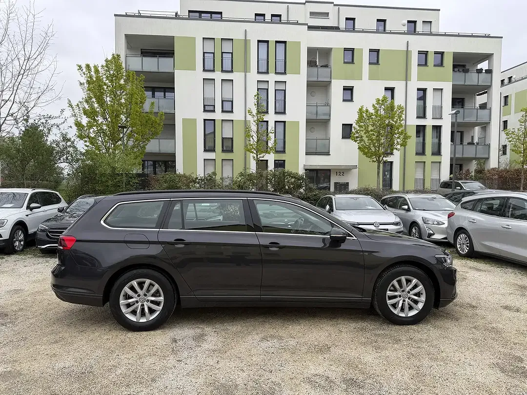 Volkswagen Passat Variant - Thumbnail 6