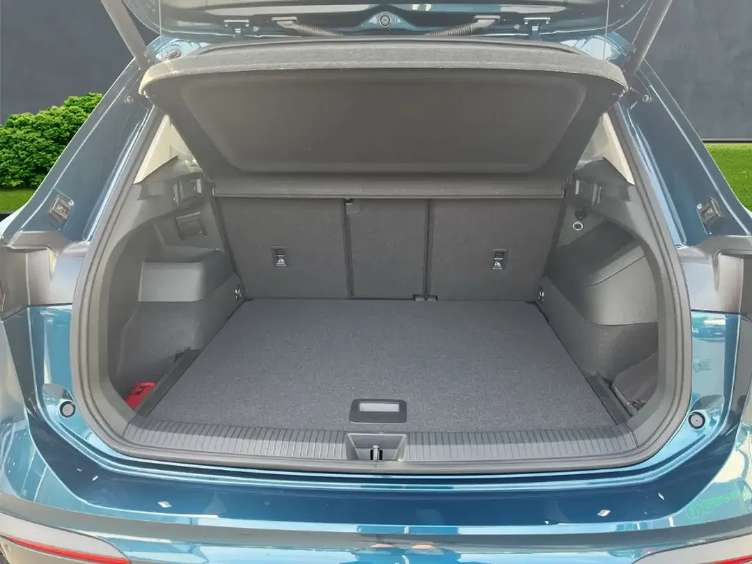 Volkswagen Tiguan - Thumbnail 6
